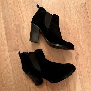 Marc Fisher Suede booties size 7.5